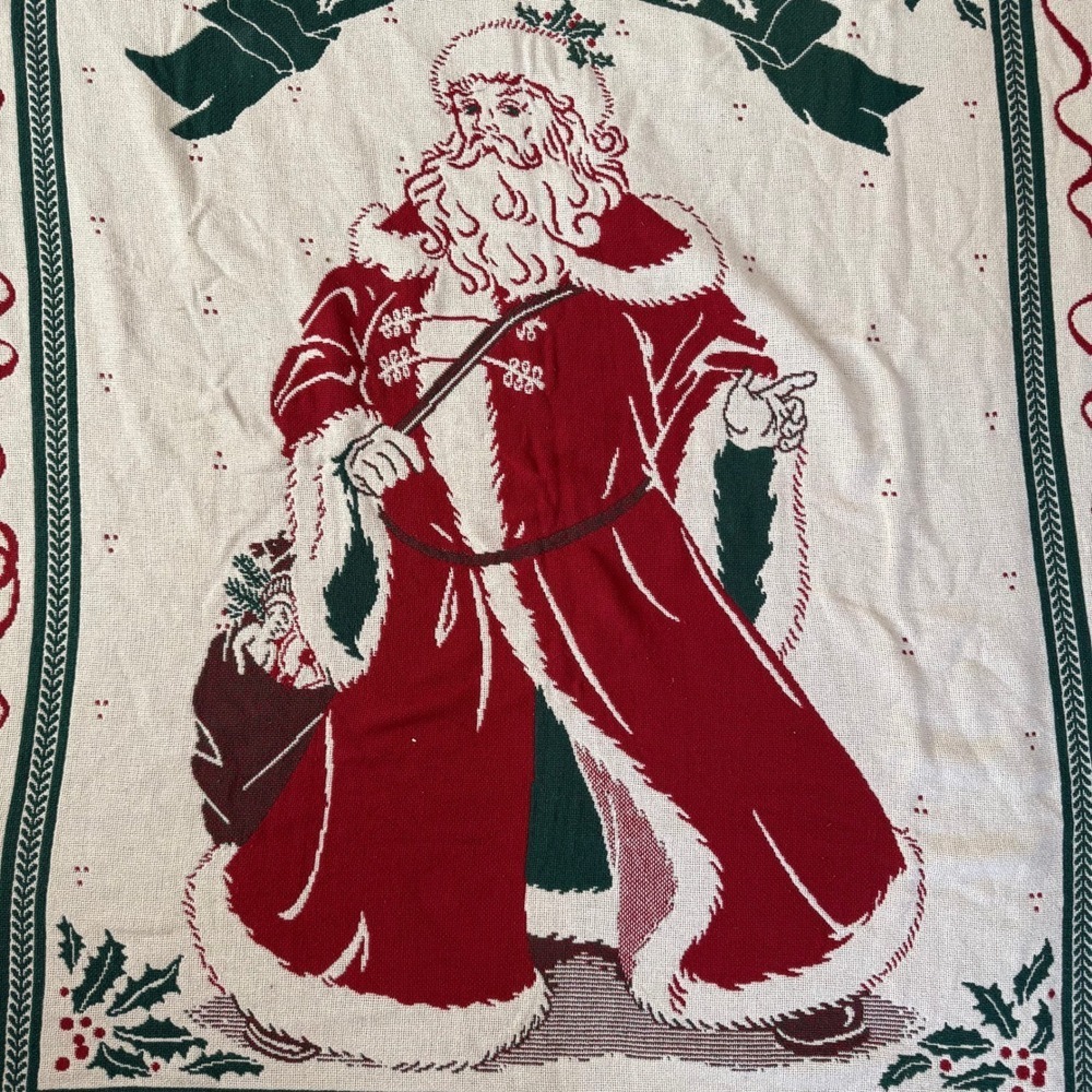 Goodwin Weavers Christmas Throw Blanket Old World Santa Red Green White Holly - Picture 3 of 12